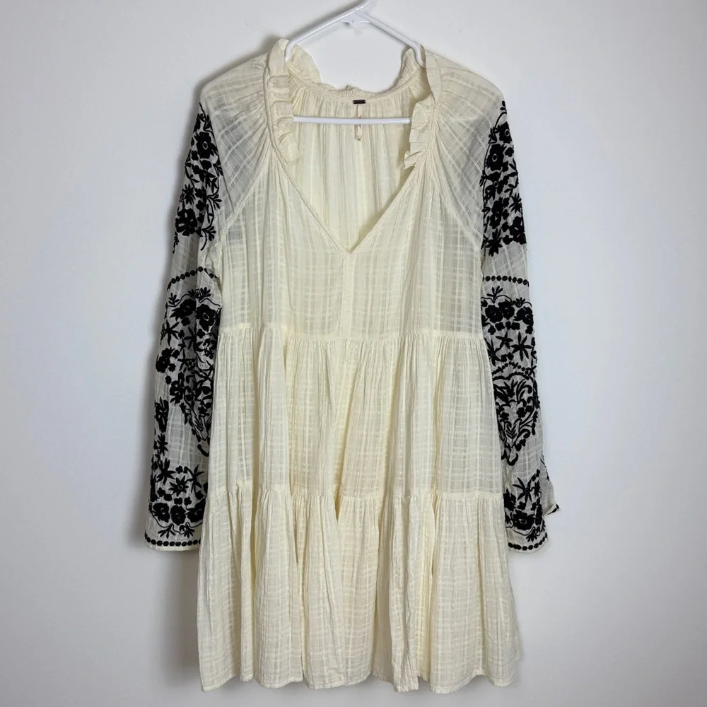 Free People emerald city shift dress Cream Black Long Sleeve Dress size medium - Picture 6 of 10